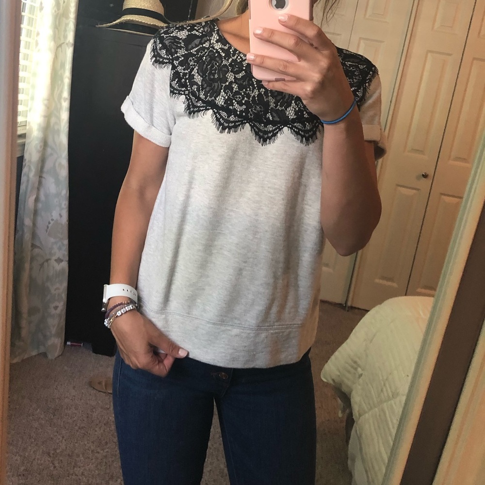 Gap short sleeve sweatshirt